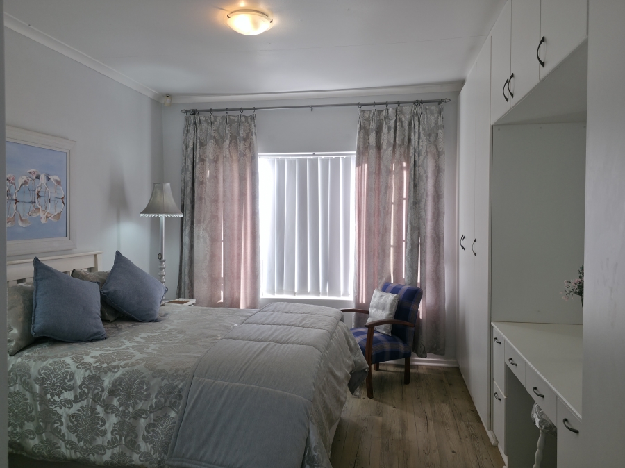 3 Bedroom Property for Sale in Wavecrest Eastern Cape